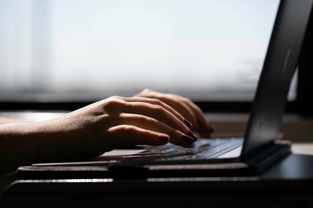 Virtual doctors’ appointments — a staple of COVID-19 pandemic precaution — are on their way to becoming a permanent option in Manitoba. (Jenny Kane, The Canadian Press/The Associated Press files)
