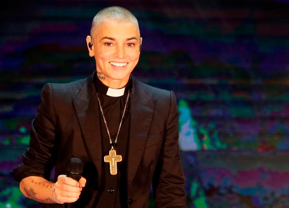 FILE - Irish singer Sinead O'Connor performs during the Italian State RAI TV program
