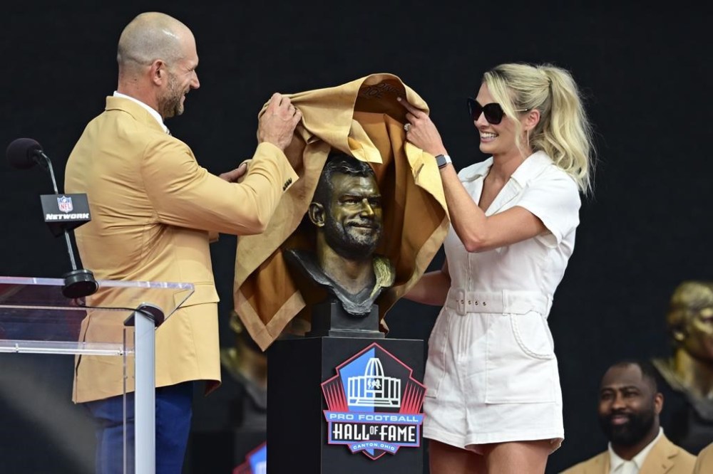 Browns reliable tackle Joe Thomas finally gets biggest victory ...