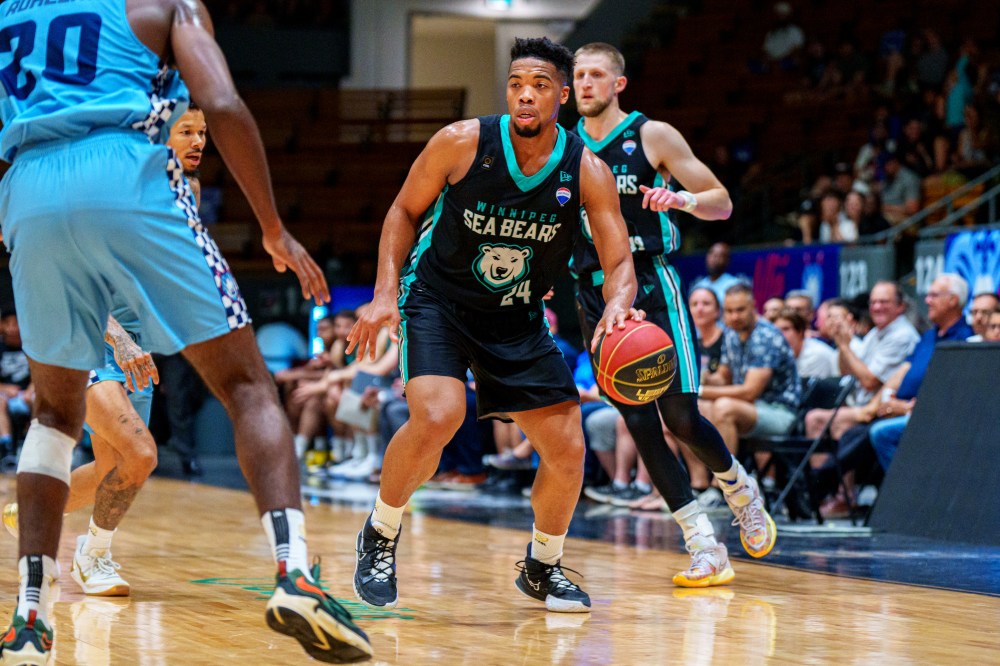 Canadian Elite Basketball League
Winnipeg Sea Bears power foward E.J. Anosike. The Sea Bears lost 89-85 to the Montreal Alliance at the Verdun Auditorium on Monday night.