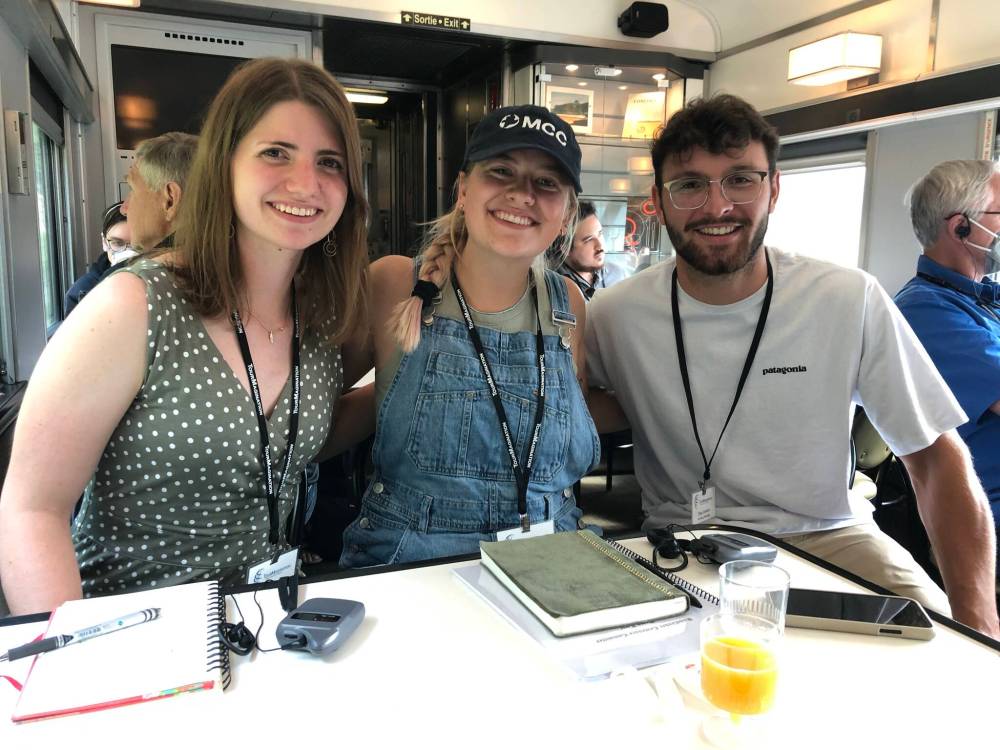 <p>JOHN LONGHURST / WINNIPEG FREE PRESS</p>
Theo Loewen of Winnipeg, right, Kailey Schroeder of Steinbach, centre, and friend Alana Regier of Saskatoon onboard the train.
