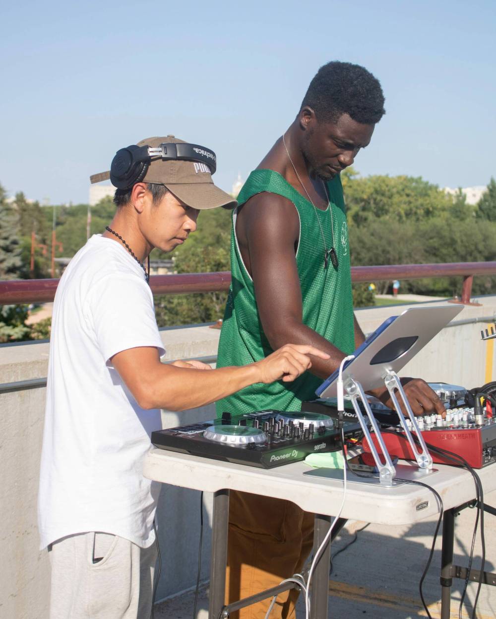 MIKE THIESSEN / WINNIPEG FREE PRESS
Marvin Joseph “B-boy Majo” Barawid (left) and Eugene “GeNie” Baffoe.