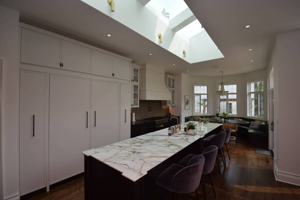 The kitchen/banquette area is a special area that combines wow factor with functionality.