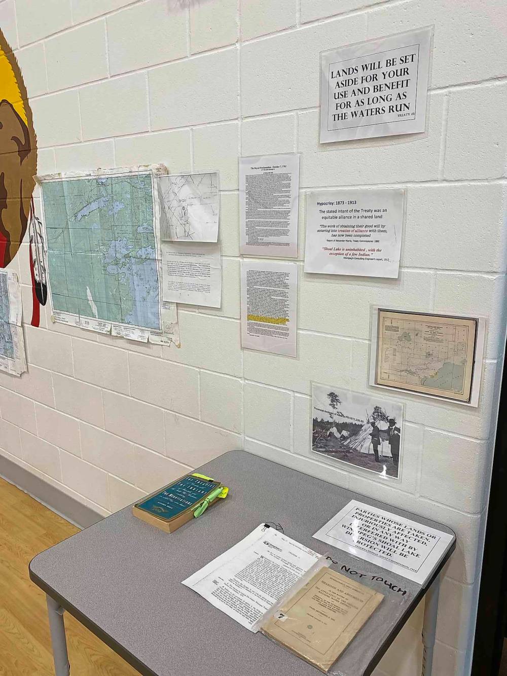 NIIGAAN SINCLAIR / WINNIPEG FREE PRESS
Installed at newly-opened Harvey Redsky Memorial School is an exhibit called the “Museum for Canadian Human Rights Violations” — with photographs, letters and archival materials documenting the community’s century-long struggle for its members’ rights.
