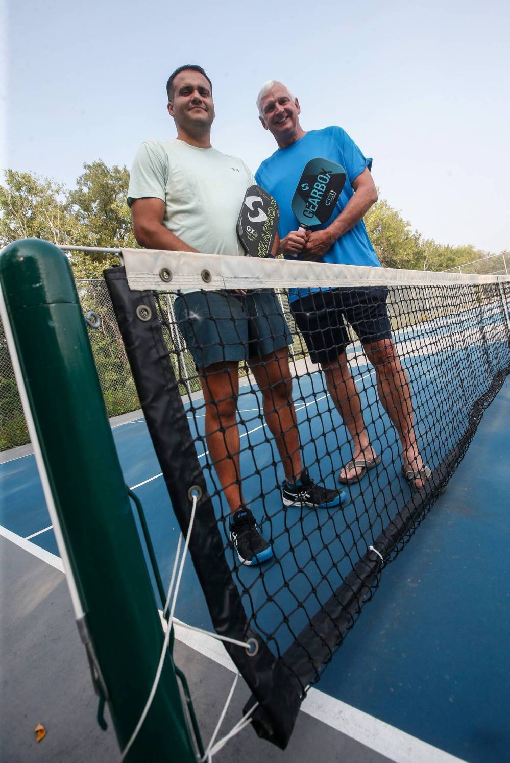 JOHN WOODS / WINNIPEG FREE PRESS
Rush (right) and Fardoe won’t reveal the location of their proposed facility or what it will cost but say they are currently negotiating a lease with landowners.
