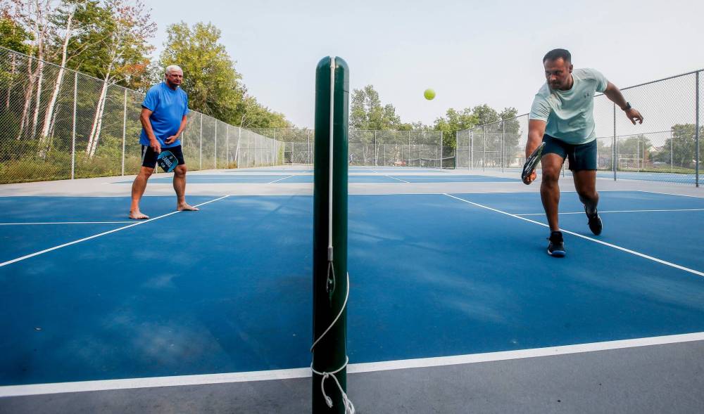 JOHN WOODS / WINNIPEG FREE PRESS
Entrepreneurs Ted Fardoe (left) and Nicholas Rush would like to develop the province’s first indoor facility dedicated solely to pickleball.