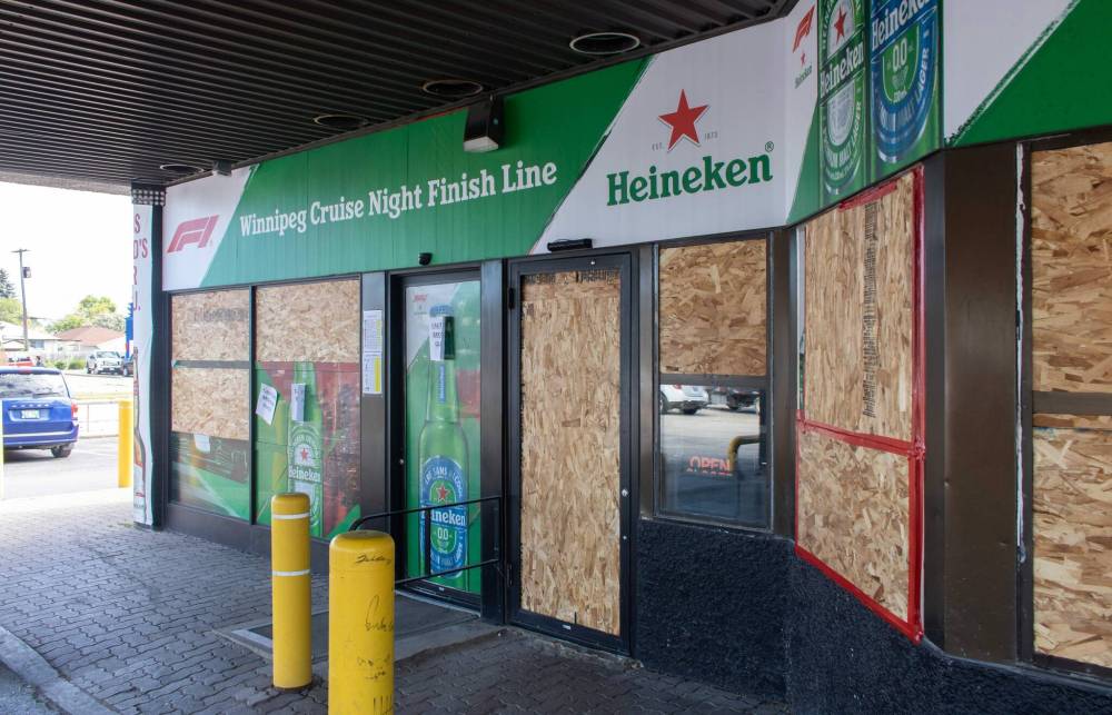 The beer store at the Four Crowns Inn on McPhillips Street had its windows smashed earlier this month. (Mike Thiessen / Winnipeg Free Press files)