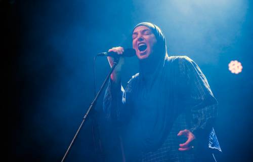 Singer’s conversion to Islam overlooked