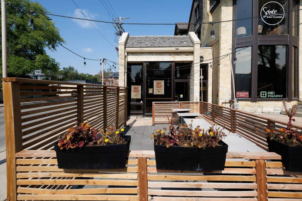 Cinnamon bun franchise a sweet addition Winnipeg Free Press