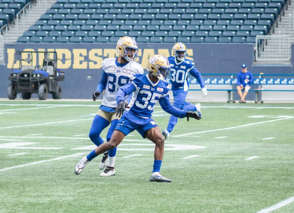 MIKE THIESSEN / WINNIPEG FREE PRESS
Blue Bombers defensive back Demerio Houston intercepted a pass and ran it back for the game’s only touchdown Friday against the Calgary Stampeders.
