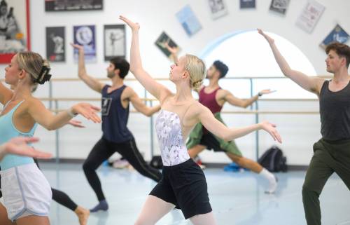 RUTH BONNEVILLE / WINNIPEG FREE PRESS ENT - RWB Snow White rehearsal JULIANNA GENEROUX, rehearses for the upcoming Snow White performances with other company dancers in their studio Monday. August 21st,, 2023
                                RUTH BONNEVILLE / WINNIPEG FREE PRESS
                                Julianna Generoux, who&rsquo;s been training with the Royal Winnipeg Ballet since she was 13, moves up to corps de ballet for the 2023-24 season.