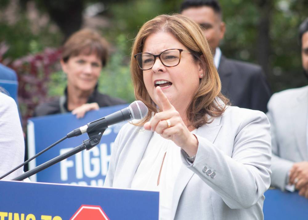 Mike Thiessen / Winnipeg Free Press
Premier Heather Stefanson revealed plans to abolish the carbon tax for Manitobans in her first campaign announcement at Florence Pierce Park today, backed by her fellow Progressive Conservative MLAs and candidates. For Danielle Da Silva. 230811 – Friday, August 11, 2023