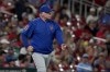 New York Mets manager Buck Showalter walks out to the mound to make a pitching change during the sixth inning of a baseball game against the St. Louis Cardinals Friday, Aug. 18, 2023, in St. Louis. (AP Photo/Jeff Roberson)