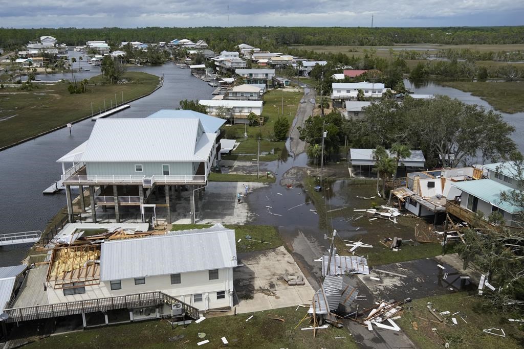 In final hours before landfall, Hurricane Idalia stopped intensifying