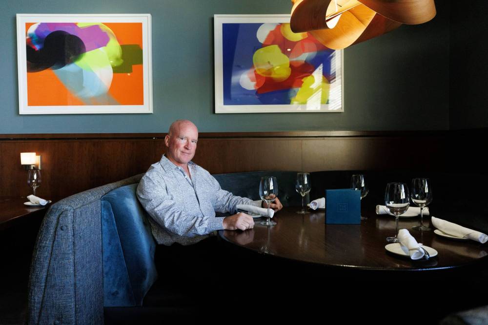 MIKE DEAL / WINNIPEG FREE PRESS
Scott Stephen, operations manager for The Keg Steakhouse and Bar’s three Winnipeg locations, has taken the Manitoba Tourism Education Council’s new course to address safe practices for hospitality and tourism sector workers.