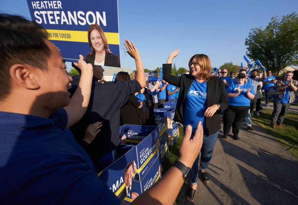 DAVID LIPNOWSKI / WINNIPEG FREE PRESS Progressive Conservative Party of Manitoba leader and Premier of Manitoba Heather Stefanson meets and greets supporters at Kirkbridge Park Wednesday September 6, 2023.