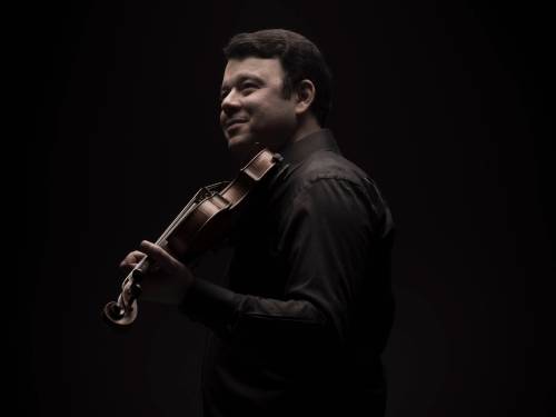 Marco Borggreve photo
                                Violinist Vadim Gluzman and Winnipeg Symphony Orchestra maestro Daniel Raiskin first met in Germany at the Staatsorchester Rheinische Philharmonie in Koblenz.