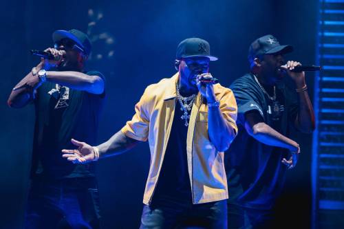Dwayne Larson / Winnipeg Free Press
                                50 Cent performs at Canada Life Centre Wednesday.