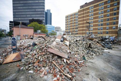 The remains of the Windsor Hotel after it burned down Wednesday. (Mike Deal / Winnipeg Free Press)