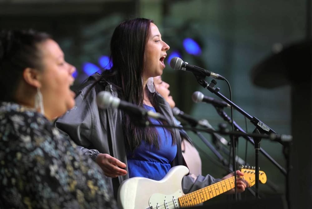 RUTH BONNEVILLE / WINNIPEG FREE PRESS LOCAL
Folk-rock band Indian City on stage at the kick off for the Walk This Way Finish Line + 2023 Fundraising Campaign at True North Square Plaza.