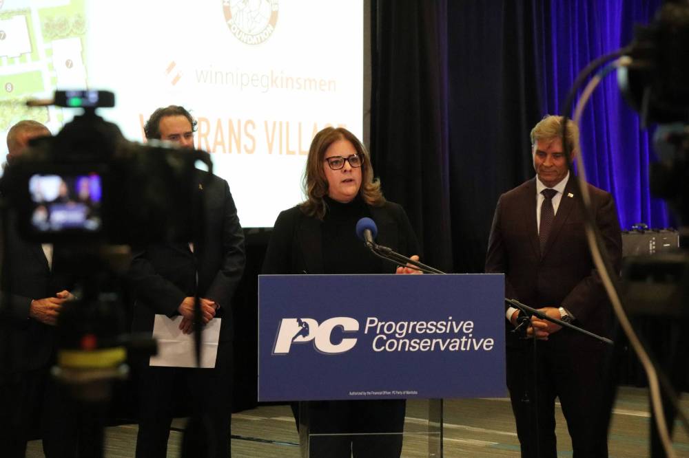 Tyler Searle / Winnipeg Free Press
Premier Heather Stefanson announced her party would commit $250,000 to support Homes for Heroes, a veteran non-profit organization, should her party retain government in the upcoming provincial election. She made the announcement within a ballroom at the RBC Convention Centre Friday.