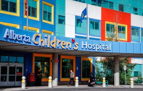 Canada's largest-ever outbreak involving children under age five infected with a specific toxin-producing E. coli could still spread illness in households, says an emergency physician at Alberta Children's Hospital following an outbreak linked to daycares in Calgary. The Alberta Children's Hospital is seeing a large influx of patients following the outbreak, in Calgary, Tuesday, Sept. 12, 2023. THE CANADIAN PRESS/Jeff McIntosh