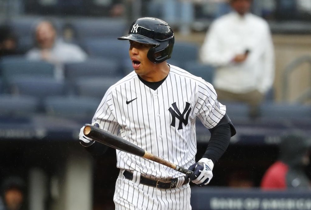 New York Yankees' Oswald Peraza reacts after getting a walk against the Arizona Diamondbacks during the eighth inning of a baseball game, Monday, Sept. 25, 2023, in New York. (AP Photo/Noah K. Murray)