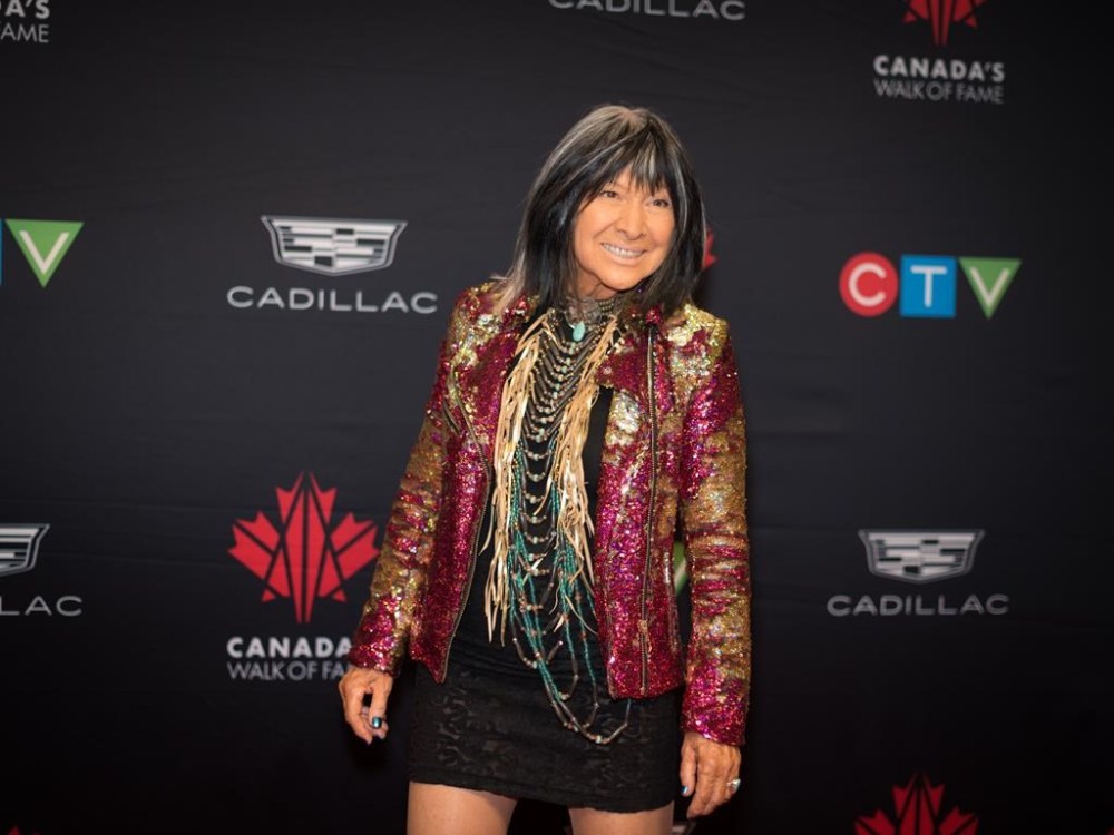 Award-winning singer-songwriter Buffy Sainte-Marie poses for a photograph on the red carpet for the 2022 Canada’s Walk of Fame Gala in Toronto, on December 3, 2022. THE CANADIAN PRESS/Tijana Martin
