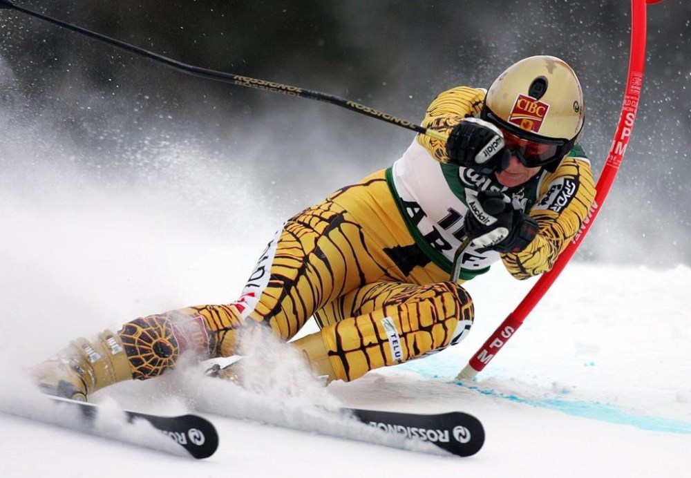 Allison Forsyth, of Canada, speeds down the course during a World Cup Women's Giant Slalom in Are, Sweden, Sunday, Feb. 20, 2005. THE CANADIAN PRESS/AP-Marco Trovati