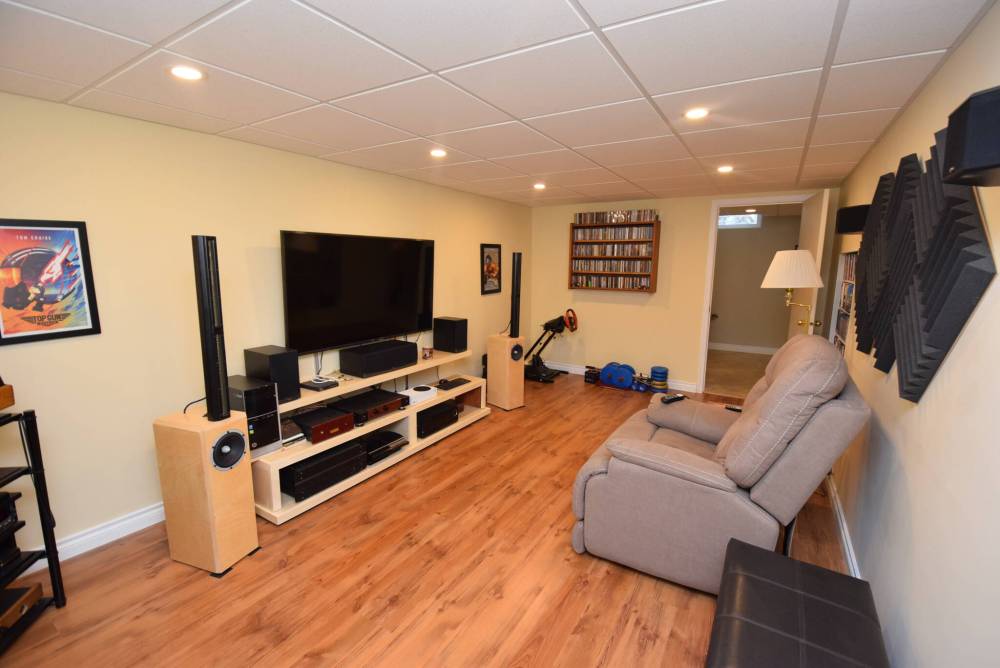 Standing tall in Norwood Flats Winnipeg Free Press