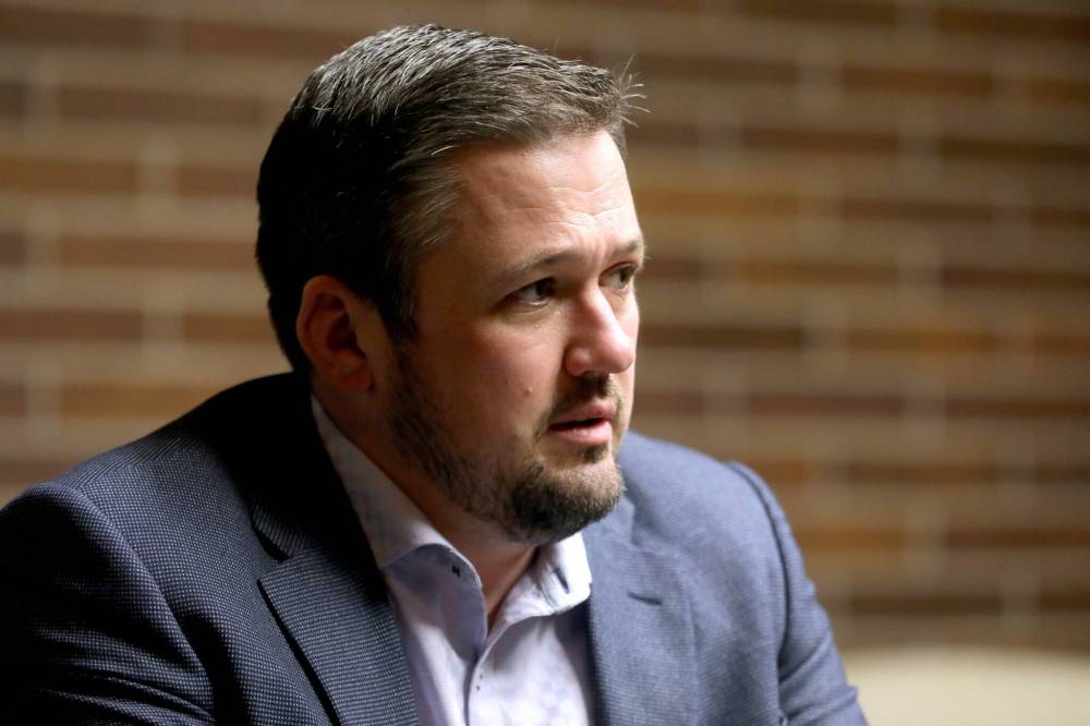 RUTH BONNEVILLE / WINNIPEG FREE PRESS FILES
                                Morden Mayor Brandon Burley, an outspoken proponent of vaccines, has resigned suddenly from his post.