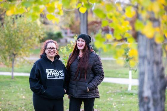 Sarah Ruff (left) and Dana Tucker Khan help organize Mutual Aid Society Winnipeg. (Mikaela MacKenzie / Winnipeg Free Press)