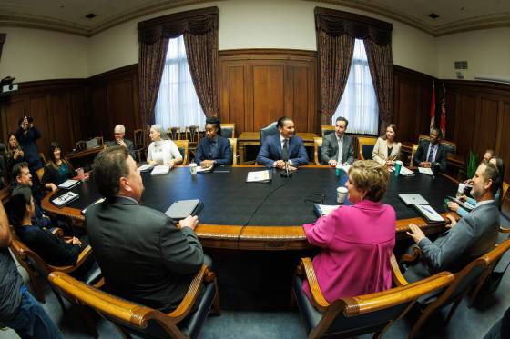 Premier Wab Kinew meets with members of the executive council for their first cabinet meeting on Thursday morning. (Mike Deal / Winnpeg Free Press)