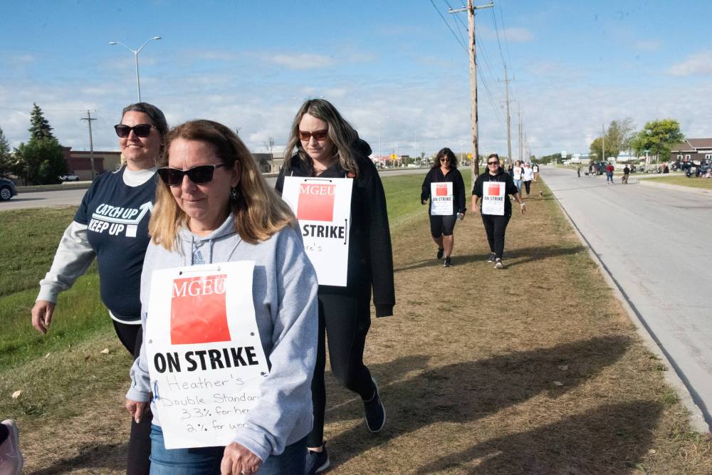 SVJETLANA MLINAREVIC/The Carillon Files
Roughly 1,700 MPI workers went on strike on Aug. 28.