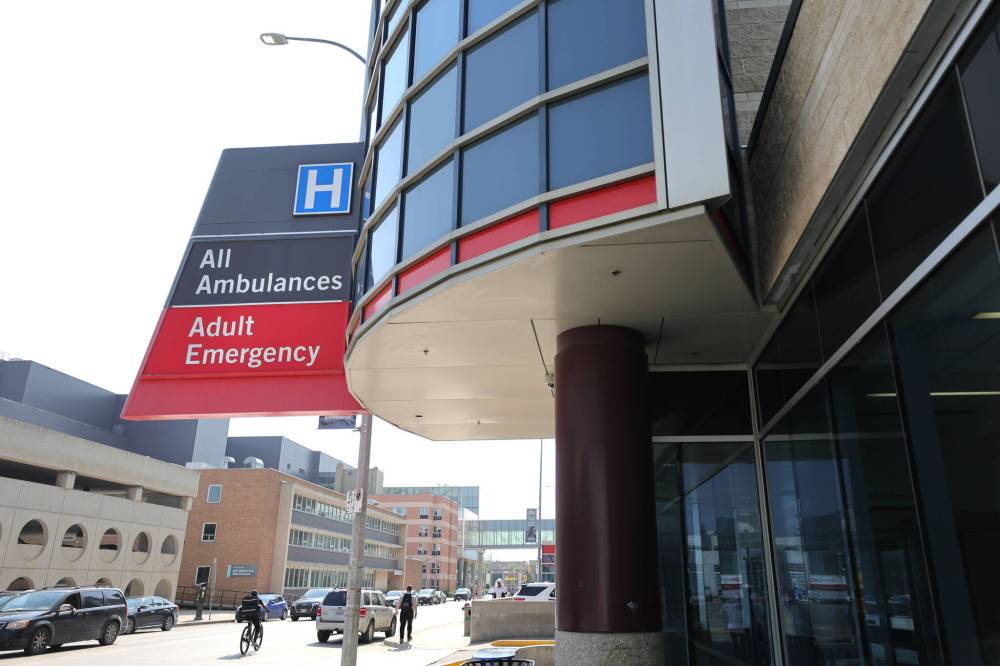 RUTH BONNEVILLE / WINNIPEG FREE PRESS FILES
ER and urgent care wait times increased at every hospital in Winnipeg last month.