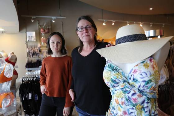 Ce Soir Lingerie owner, Carol Yaschuk (right) and store manager, Malina Tillberg face dire circumstances after running a successful small business for over 20 years. (Ruth Bonneville / Winnipeg Free Press files)