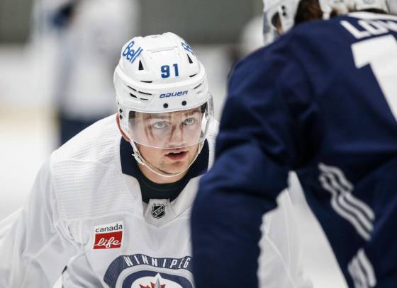 Cole Perfetti has now recorded at least a point in 13 of the past 15 games and scored in eight of the past 12 games to establish a career high with nine on the season. (John Woods / Winnipeg Free Press files)