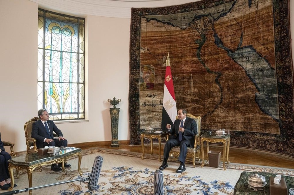 U.S. Secretary of State Antony Blinken, left, meets with Egypt's President Abdel Fattah El-Sisi at Al-Ittihadiya Palace in Cairo, Sunday Oct. 15, 2023. (AP Photo/Jacquelyn Martin, Pool)