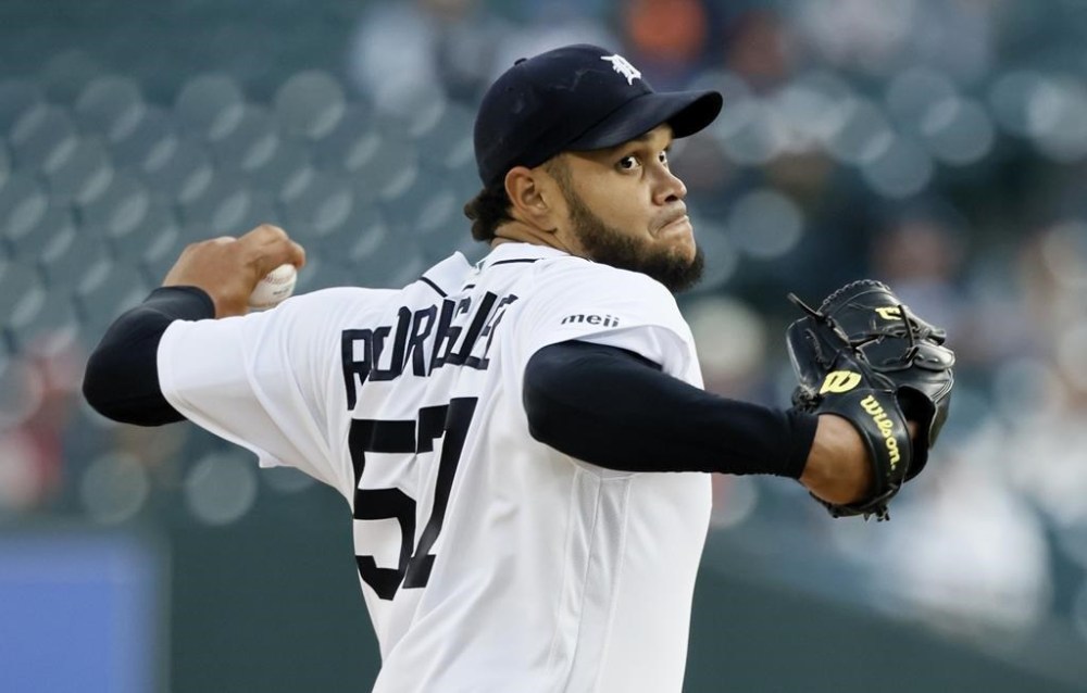 FILE - Detroit Tigers' Eduardo Rodriguez pitches to a Cincinnati Reds batter during the second inning of a baseball game Sept. 13, 2023, in Detroit. Rodriguez opted out of the last three seasons and $49 million of his contract with the Tigers to become a free agent. Gene Mato confirmed his clients decision Saturday, Nov. 4. (AP Photo/Duane Burleson, File)