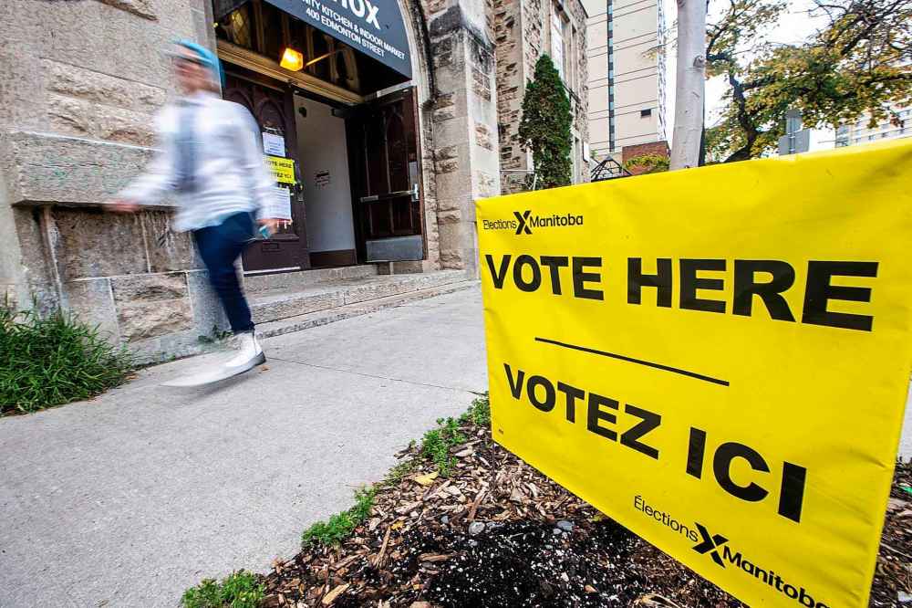 MIKAELA MACKENZIE / WINNIPEG FREE PRESSVoters headed to the polls for the provincial election Tuesday morning.