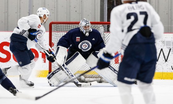 Winnipeg Jets goaltender Connor Hellebuyck (37) at practice in Winnipeg. (John Woods / Winnipeg Free Press files)