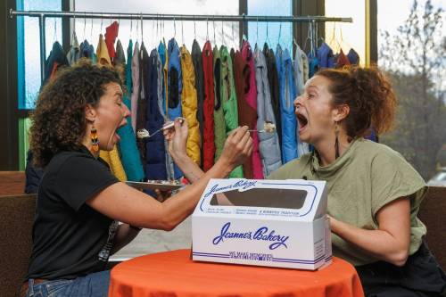MIKE DEAL / WINNIPEG FREE PRESS
                                Director Jacquie Loewen (left) and Production Designer Daina Leitold enjoy some Jeanne&rsquo;s Cake between rehearsals of Theatre by the River&rsquo;s Glad To Be Here.