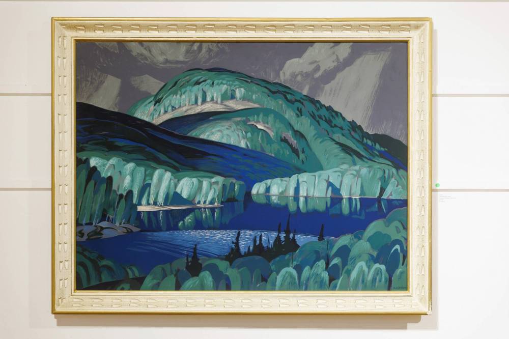 Poplar Alfred Joseph Casson Sampson-Matthews Silkscreen 30x40 in Bill Mayberry is on display at Mayberry Fine Art gallery. (MIKE DEAL / WINNIPEG FREE PRESS)