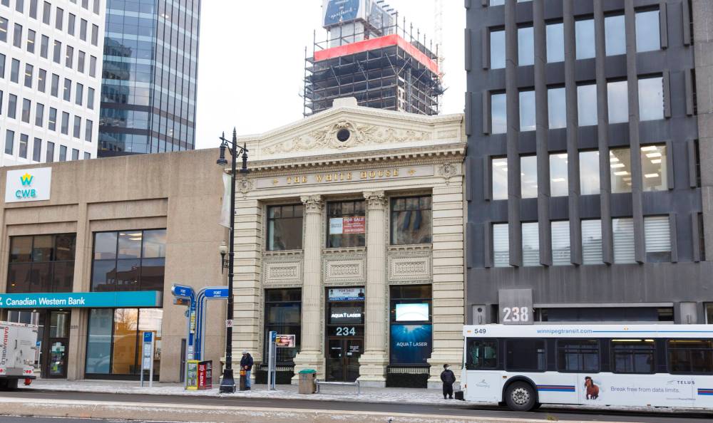 The price for The White House building at 234 Portage Ave. has dropped from $3.5 million to $2.95 million. (Mike Deal / Winnipeg Free Press files)