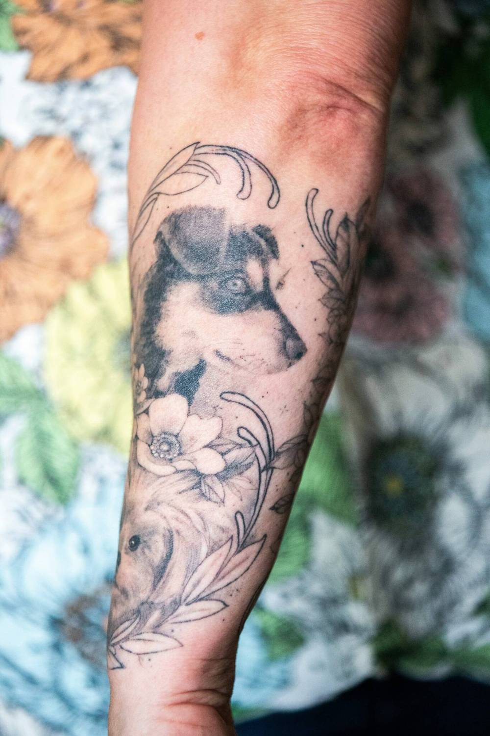 MIKAELA MACKENZIE / WINNIPEG FREE PRESS
                                Klassen's pet tattoo of Lucy, who she says had a gentle demeanour and love of water.