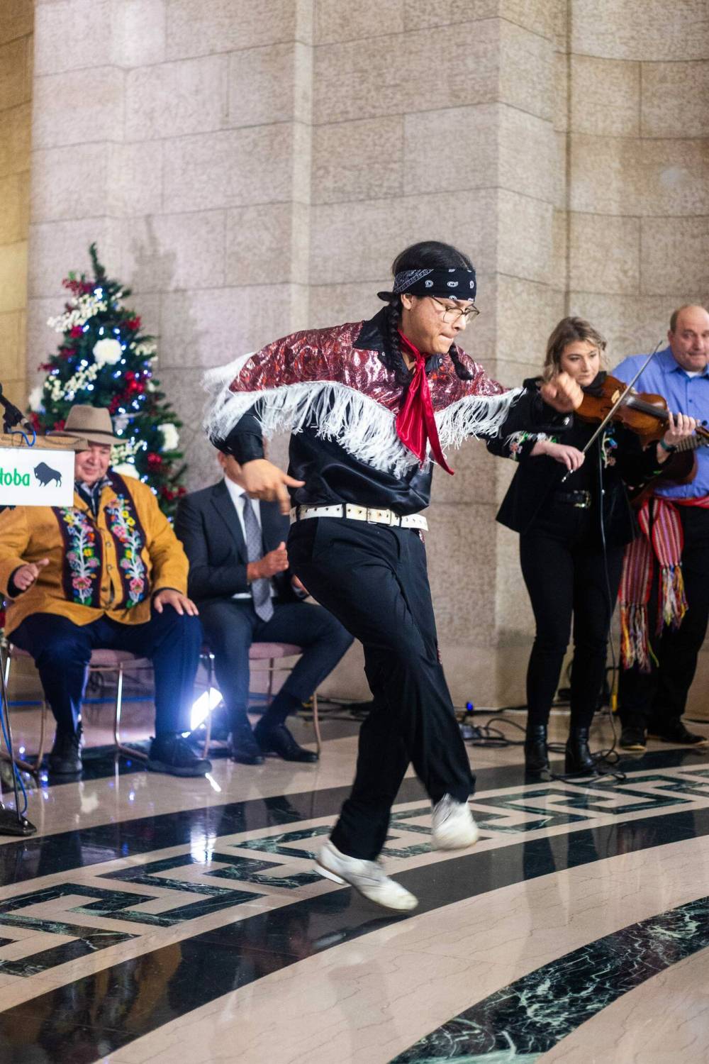 MIKAELA MACKENZIE / WINNIPEG FREE PRESS
Thursday's announcement was rife with celebration.