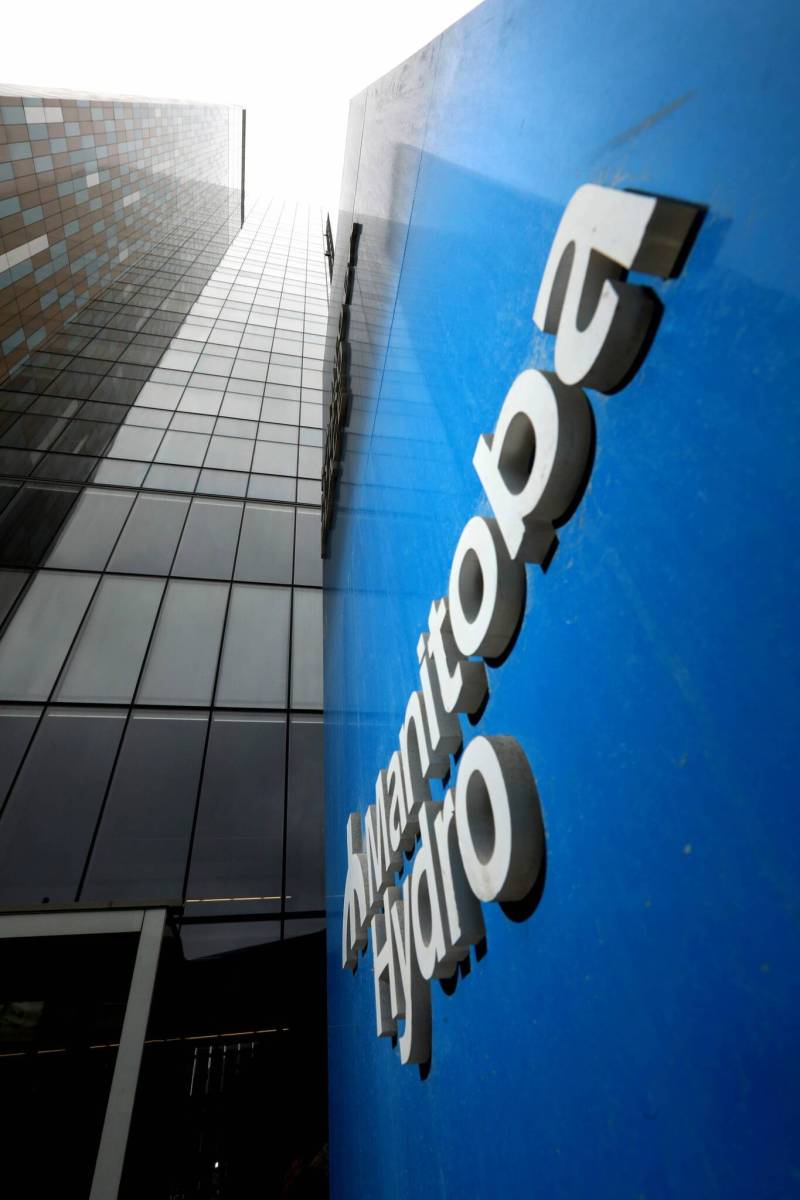 RUTH BONNEVILLE / WINNIPEG FREE PRESS
                                Dynamic photos of the Manitoba Hydro Building sign in front Hydro Building at 360 Portage Ave. See story on Hydro Board. March 21, 2018