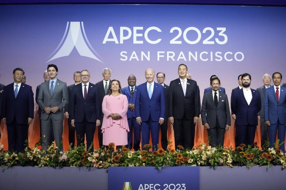 Leaders pose for a family photo at the annual Asia-Pacific Economic Cooperation summit, Thursday, Nov. 16, 2023, in San Francisco. Front row from left are, China's President Xi Jinping, Canada's Prime Minister Justin Trudeau, Australia's Prime Minister Anthony Albanese, Peru's President Dina Ercilia Boluarte Zegarra, President Joe Biden, Thailand's Prime Minister Srettha Thavisin, Sultan of Brunei Hassanal Bolkiah, Chile's President Gabriel Boric, and Indonesia's President Joko Widodo. (AP Photo/Godofredo A. Vásquez)