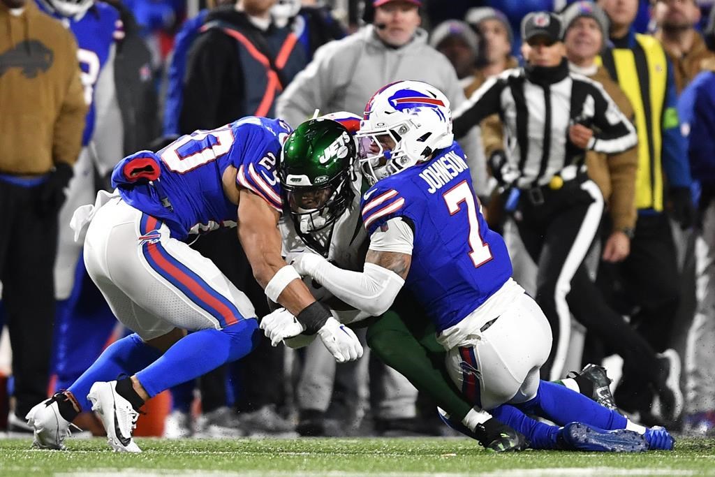 Bills safety Taylor Rapp avoids hospital after being taken away by ...