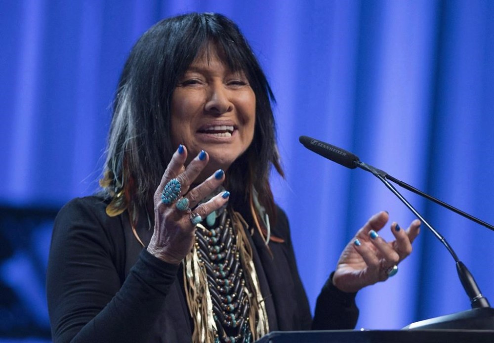 Buffy Sainte Marie speaks at the Juno Awards gala show in Ottawa, Saturday, April 1, 2017. THE CANADIAN PRESS/Sean Kilpatrick